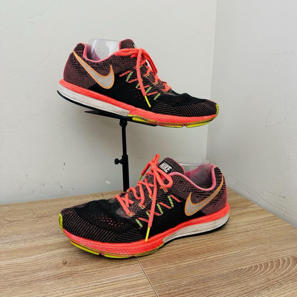Nike Air Zoom Vomero 10 Pink And Black Running Shoe Mens Size 10.5